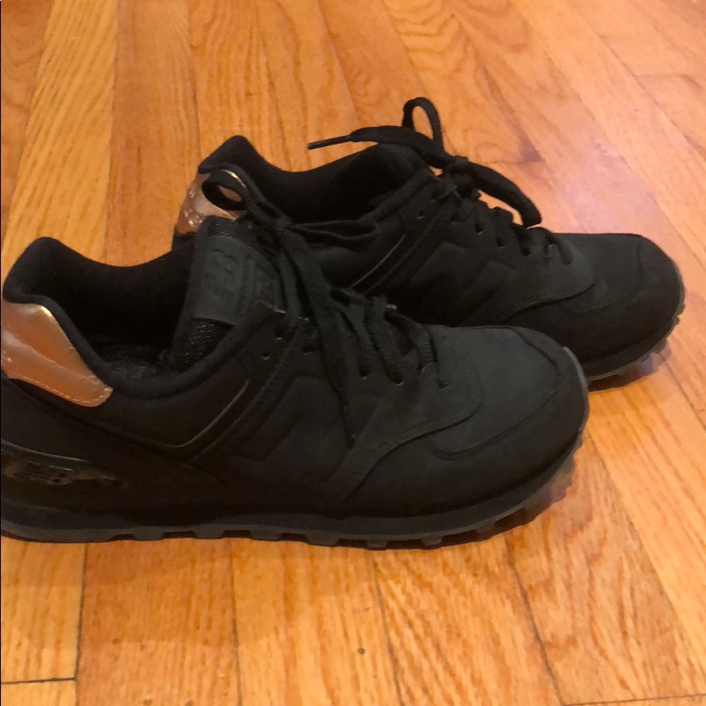 New Balance Black & Rose Gold 574 sneakers 7.5